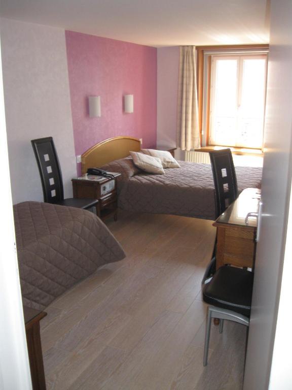Hotel Cheval De Bronze Remiremont Værelse billede